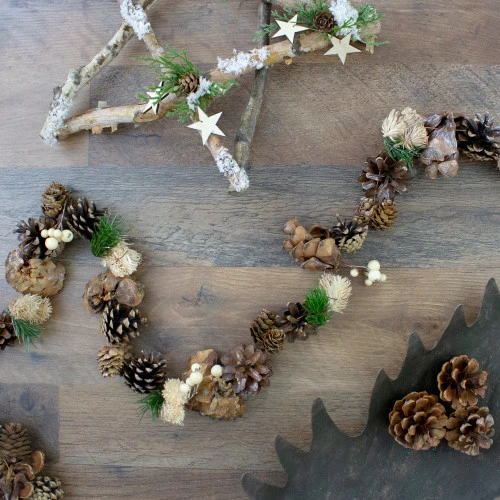 Northlight 5.5' X 3" Autumn Harvest Pine Cone Artificial Glittered Garland - Unlit 4 Northlight 5.5' X 3" Autumn Harvest Pine Cone Artificial Glittered Garland - Unlit - Image 2