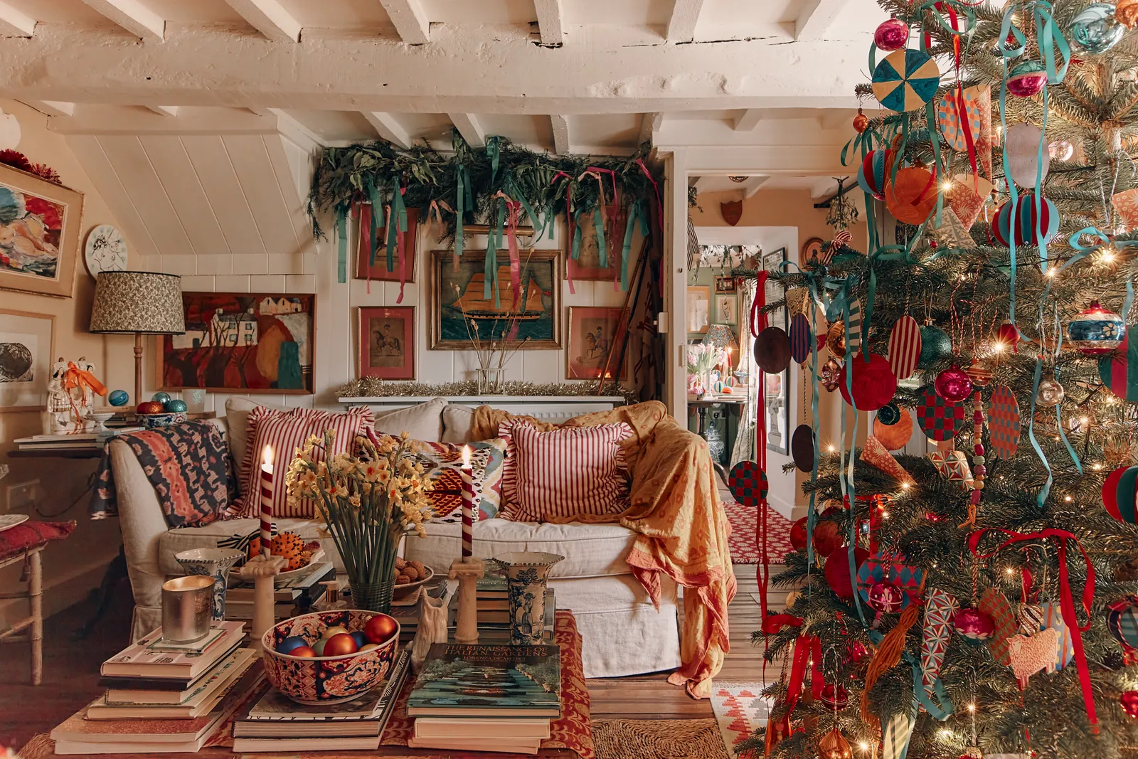 Ornaments Store -Ornaments Store HG20SeanPritchardXmas1193720Credit20TomGriffiths